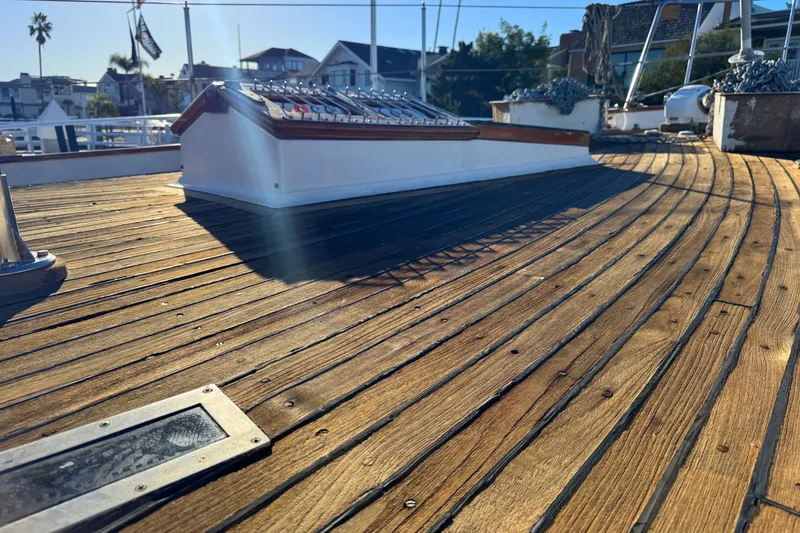 1982 Spindrift Pilothouse