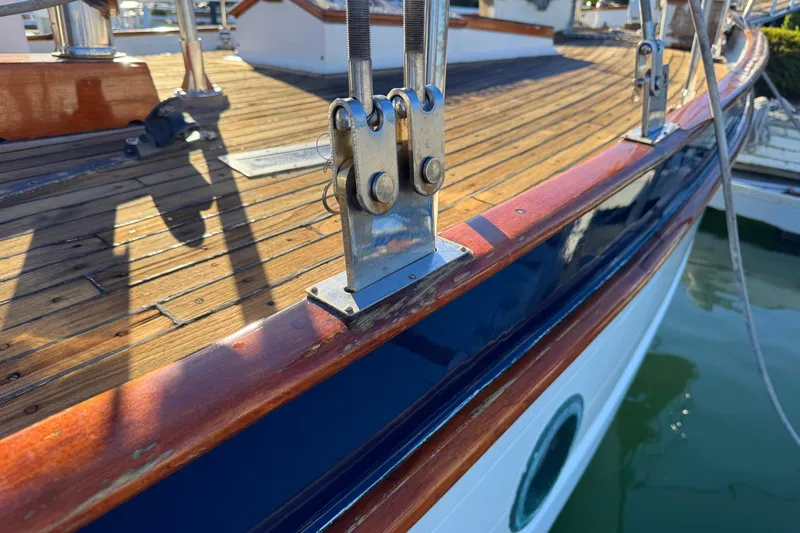 1982 Spindrift Pilothouse