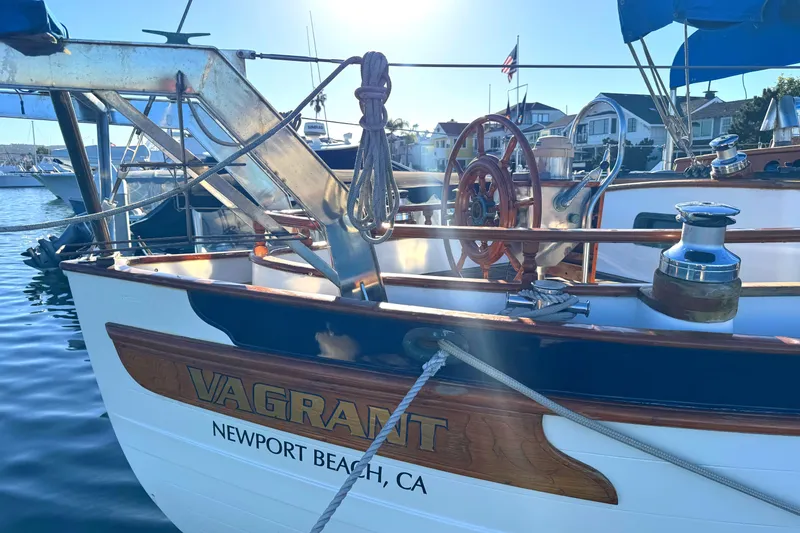 1982 Spindrift Pilothouse