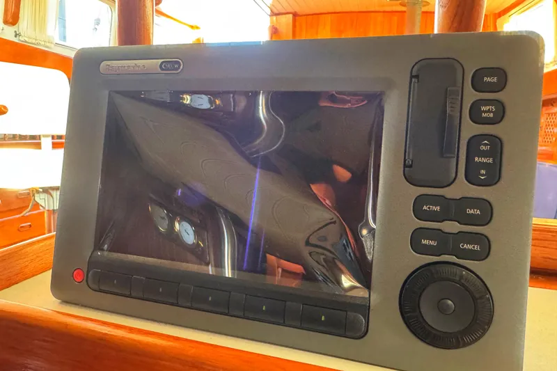 1982 Spindrift Pilothouse
