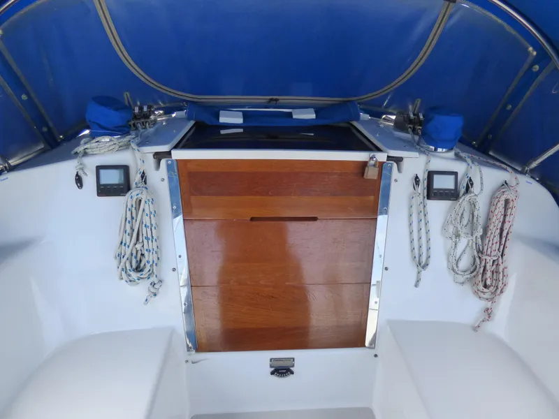 1998 Catalina 320