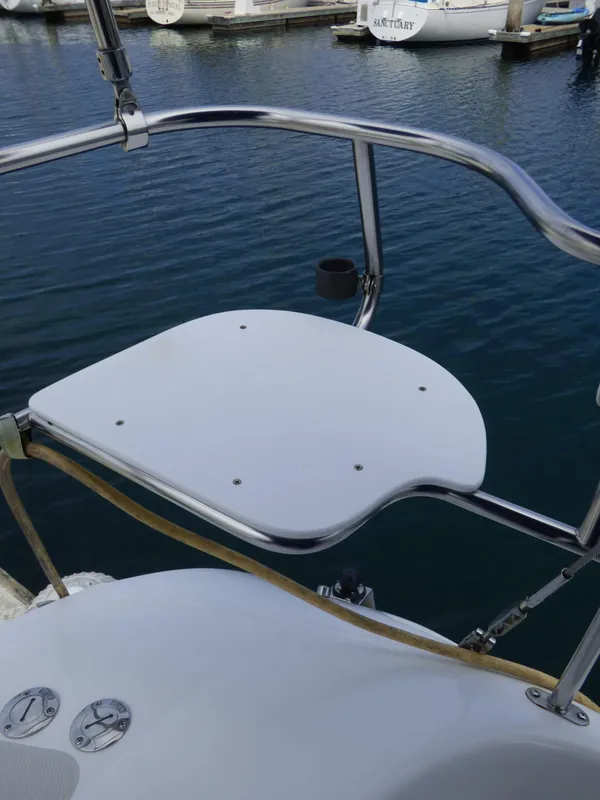 Stern Perch Seat