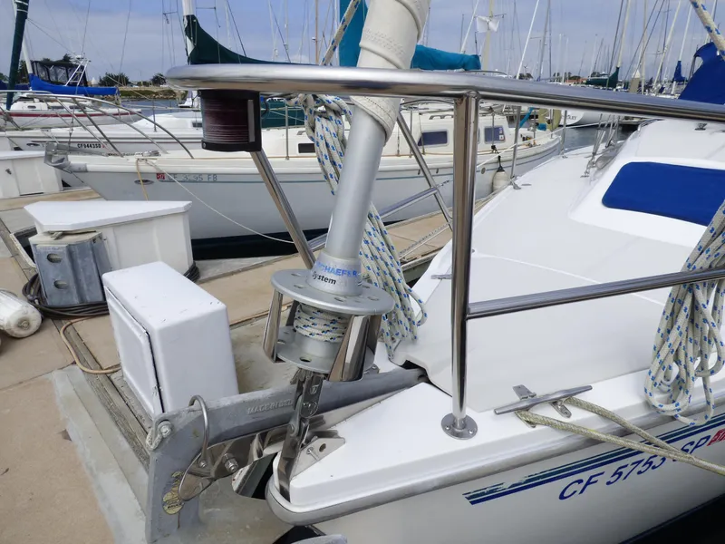 1998 Catalina 320