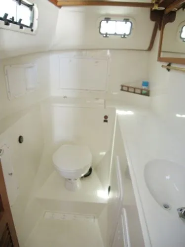 2004 Sea Sport Pacific 3200