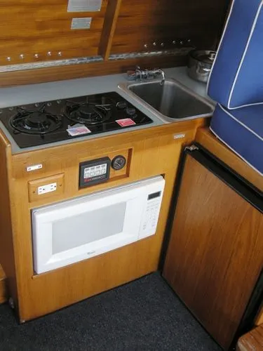 2004 Sea Sport Pacific 3200