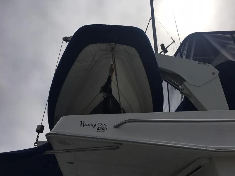 2000 Navigator 53