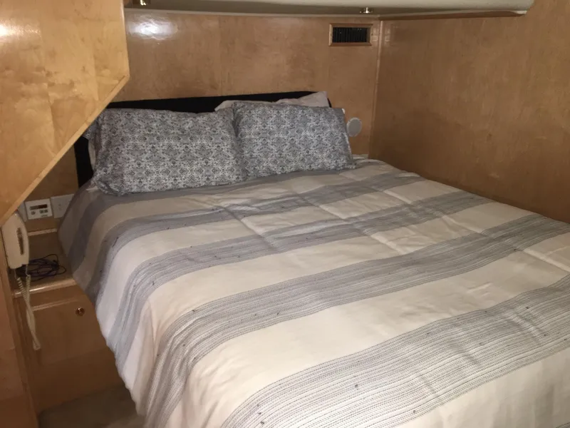 2000 Navigator 53