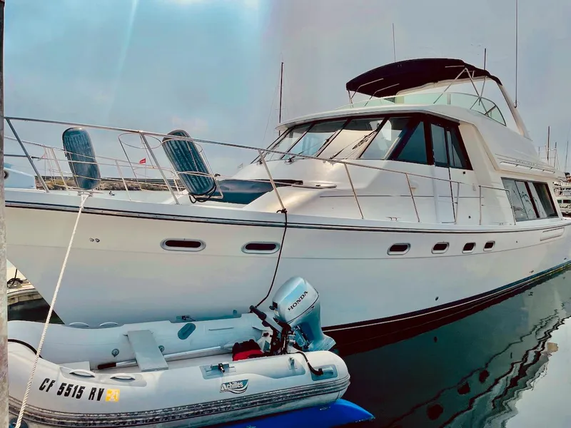 2000 Bayliner 4788 Pilot House Motoryacht