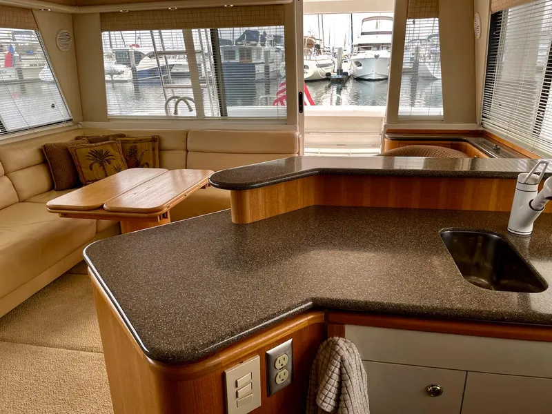 2000 Bayliner 4788 Pilot House Motoryacht