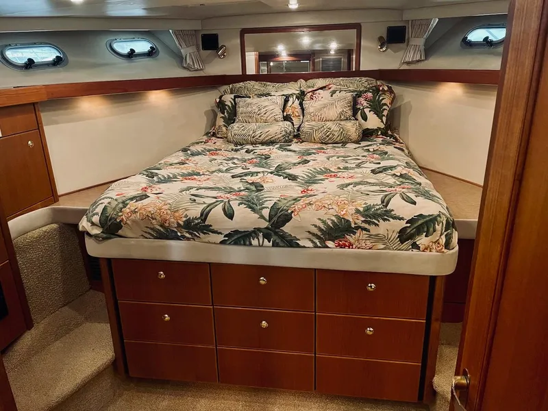 2000 Bayliner 4788 Pilot House Motoryacht