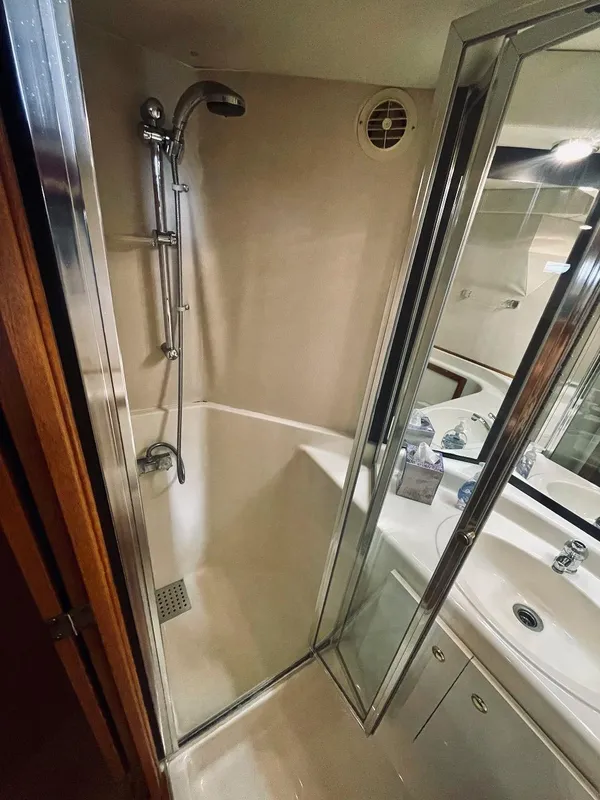 2000 Bayliner 4788 Pilot House Motoryacht