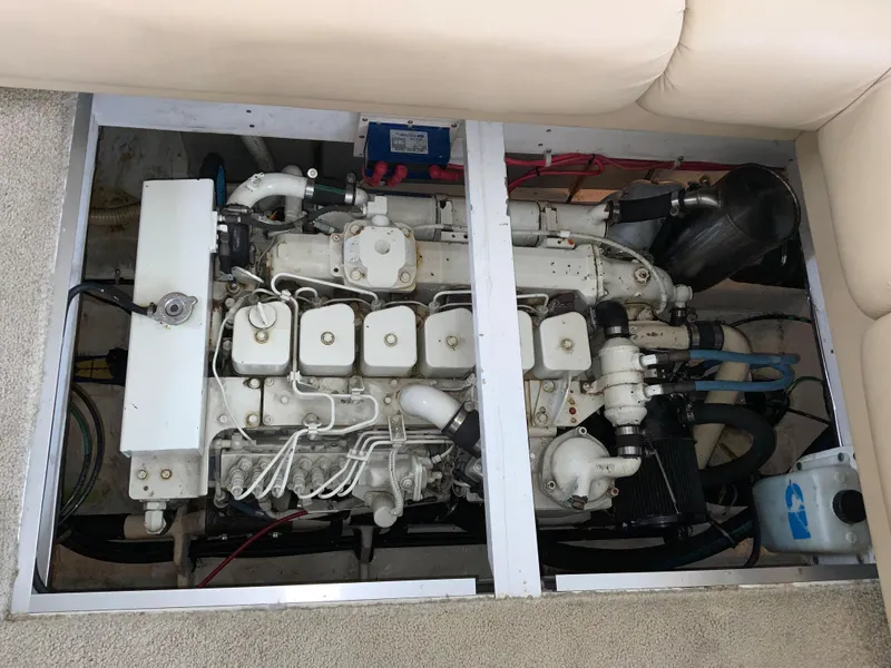 2000 Bayliner 4788 Pilot House Motoryacht