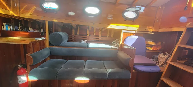 Starboard Salon