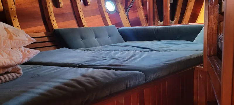 V-Berth