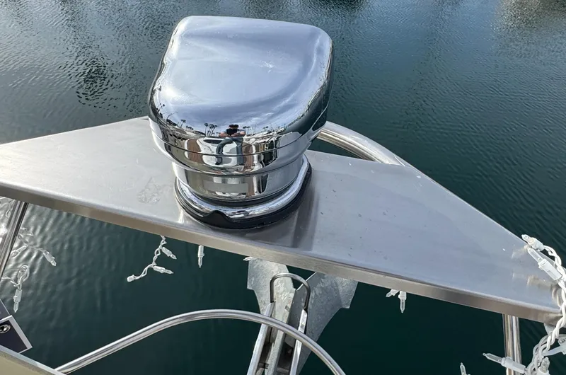 2009 Cruisers Yachts 520 Sports Coupe