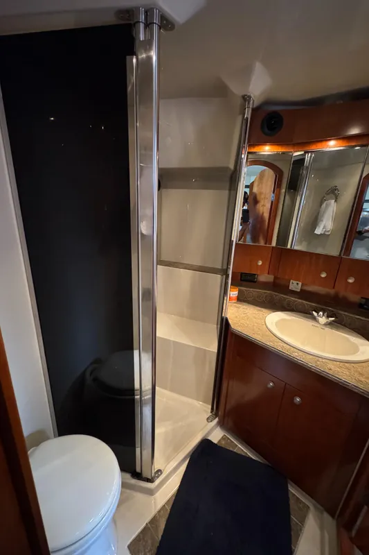 2009 Cruisers Yachts 520 Sports Coupe