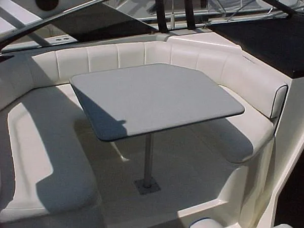 1989 Bayliner Avanti 3485