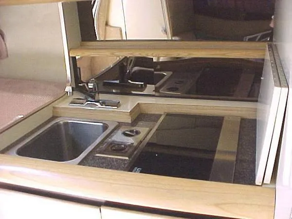 1989 Bayliner Avanti 3485