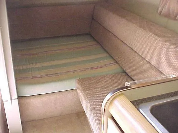 1989 Bayliner Avanti 3485