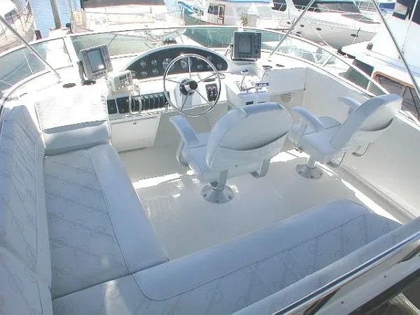 1999 Bayliner 4087 Aft Cabin Motoryacht