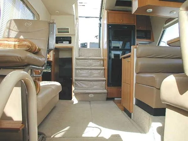 1999 Bayliner 4087 Aft Cabin Motoryacht