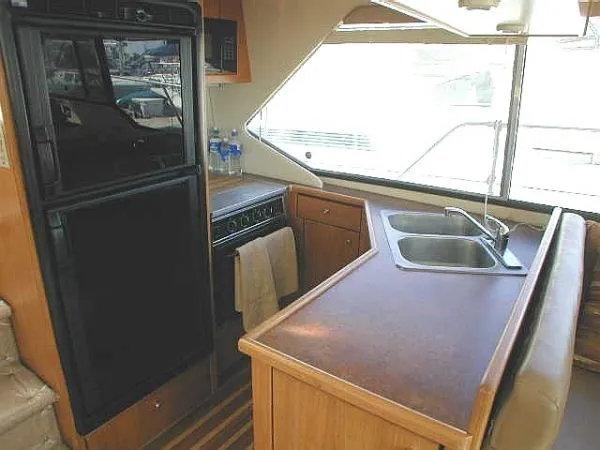 1999 Bayliner 4087 Aft Cabin Motoryacht