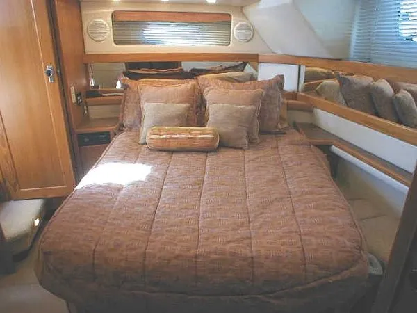 1999 Bayliner 4087 Aft Cabin Motoryacht