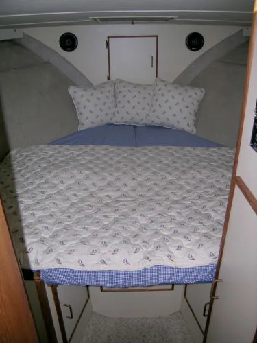 1986 Tollycraft Flybridge Sedan