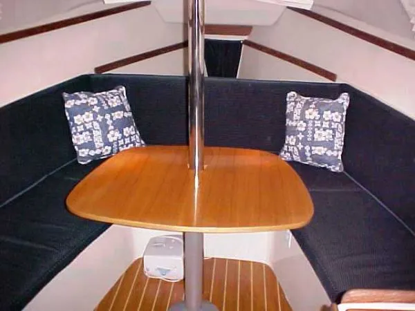 2006 Catalina 250 Winged keel