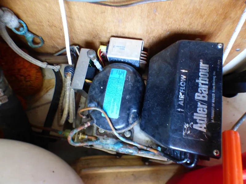 Adler Barbour refrigeration unit in 1982 Catalina 38 sailboat.