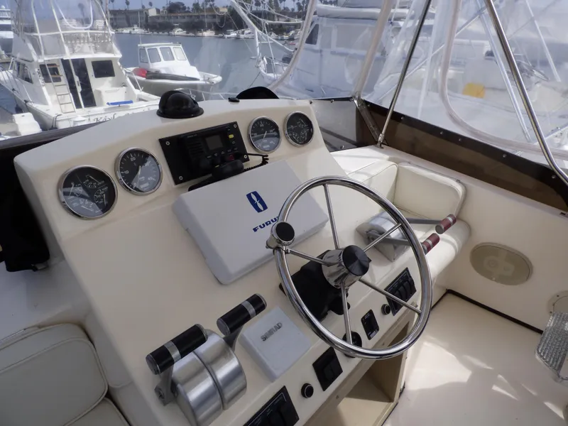 1999 Albemarle 325 Convertible