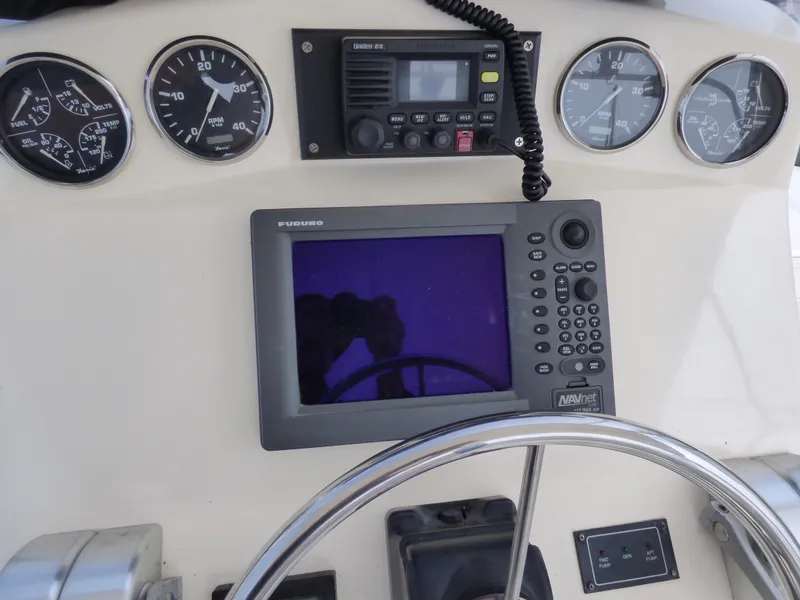 1999 Albemarle 325 Convertible
