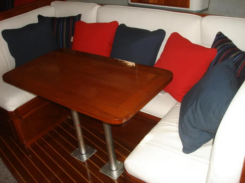 1987 Tiara Yachts Open