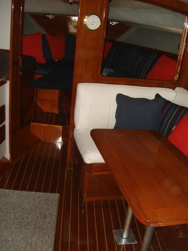 1987 Tiara Yachts Open