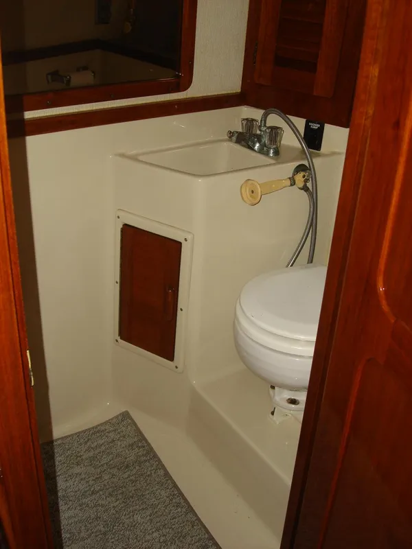 1987 Tiara Yachts Open