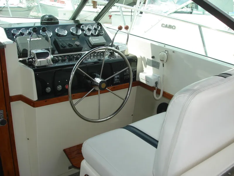 1987 Tiara Yachts Open
