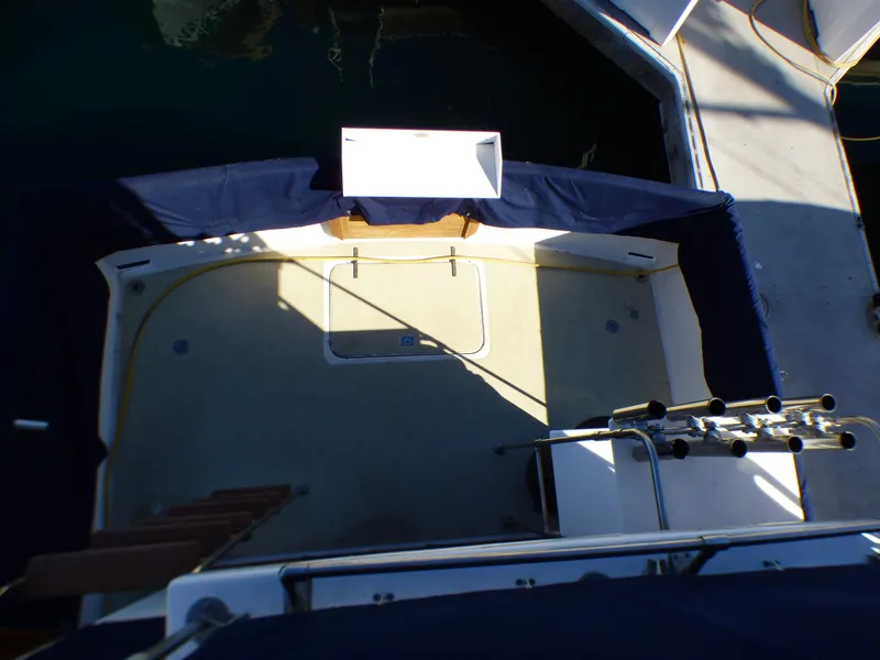 View of Cockpit from Flybridge