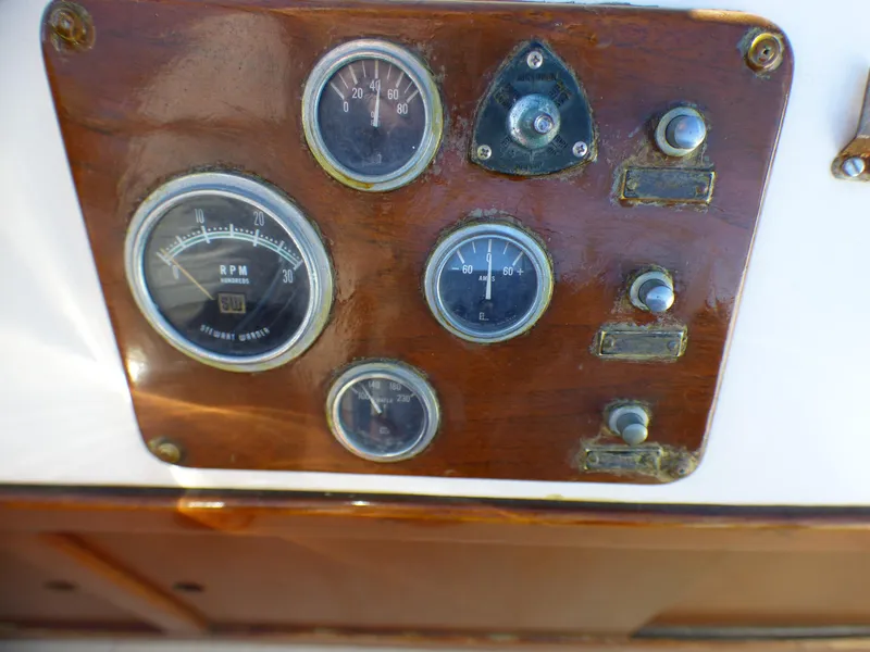 1981 Californian 34 LRC