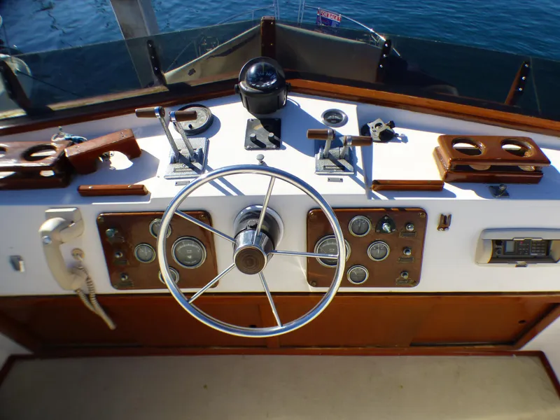 1981 Californian 34 LRC