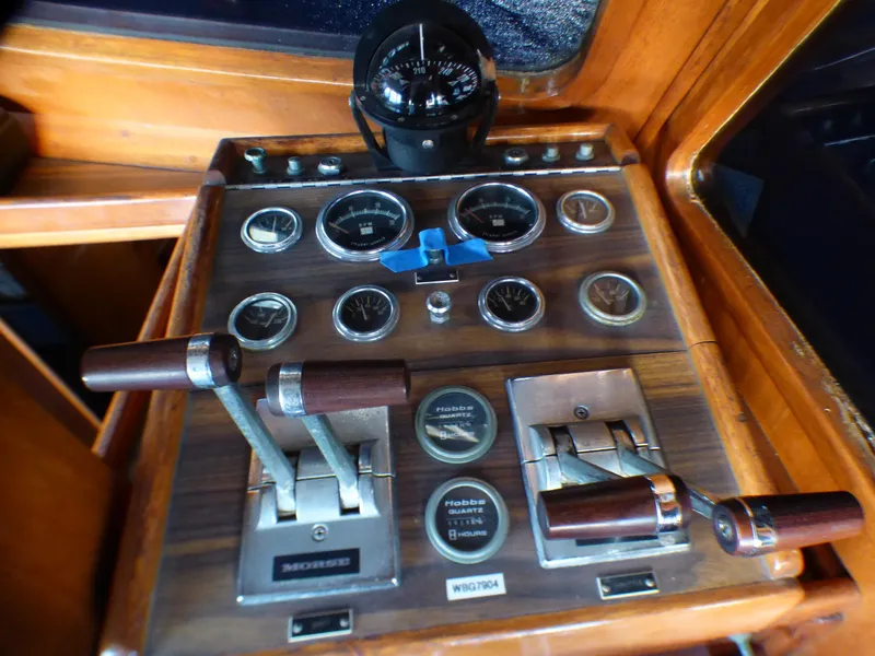 1981 Californian 34 LRC