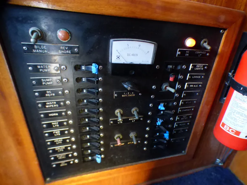1981 Californian 34 LRC