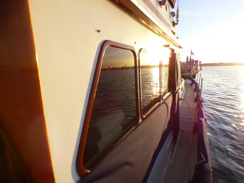 1981 Californian 34 LRC