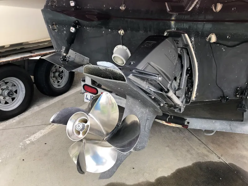 2008 Rinker 280 Express Cruiser
