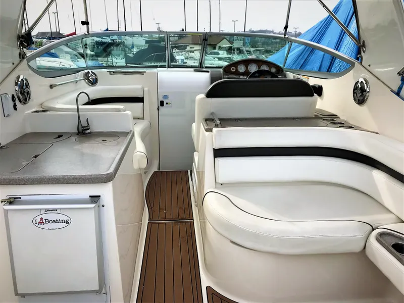 2008 Rinker 280 Express Cruiser