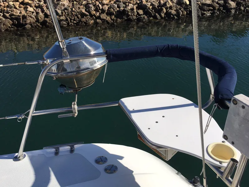 2001 Catalina 320