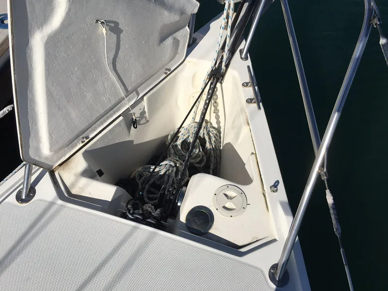 2001 Catalina 320