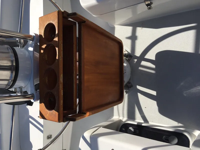 2001 Catalina 320