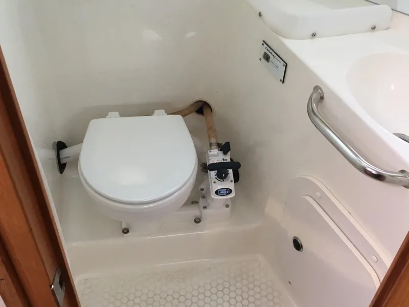 2001 Catalina 320