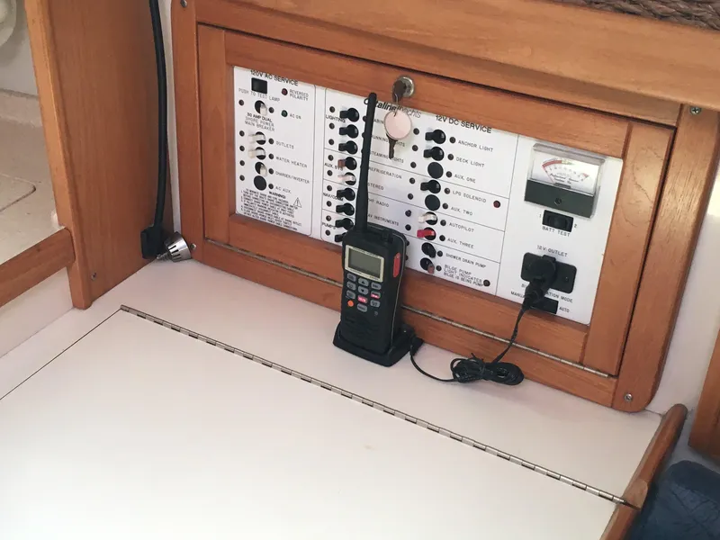 2001 Catalina 320