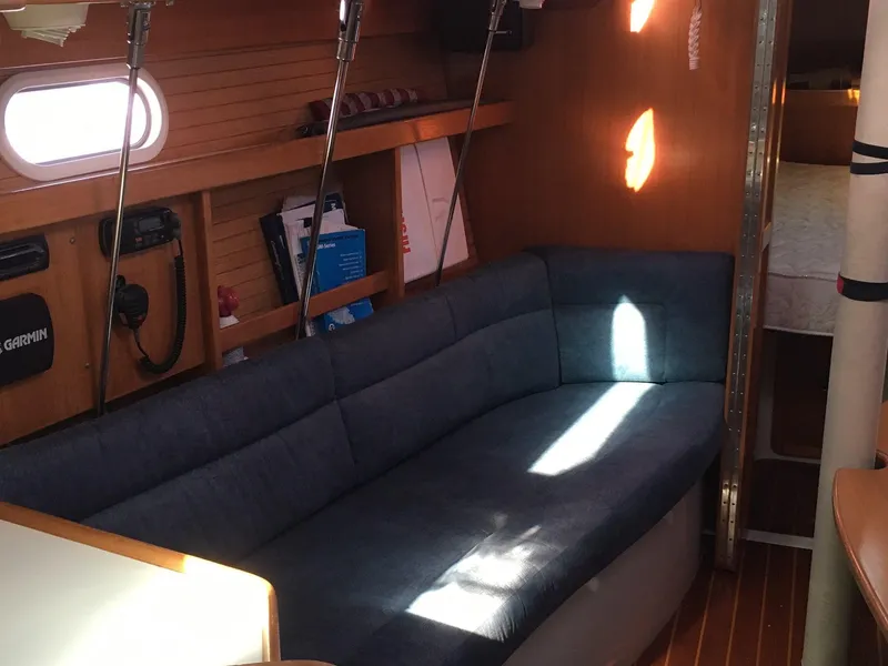 2001 Catalina 320